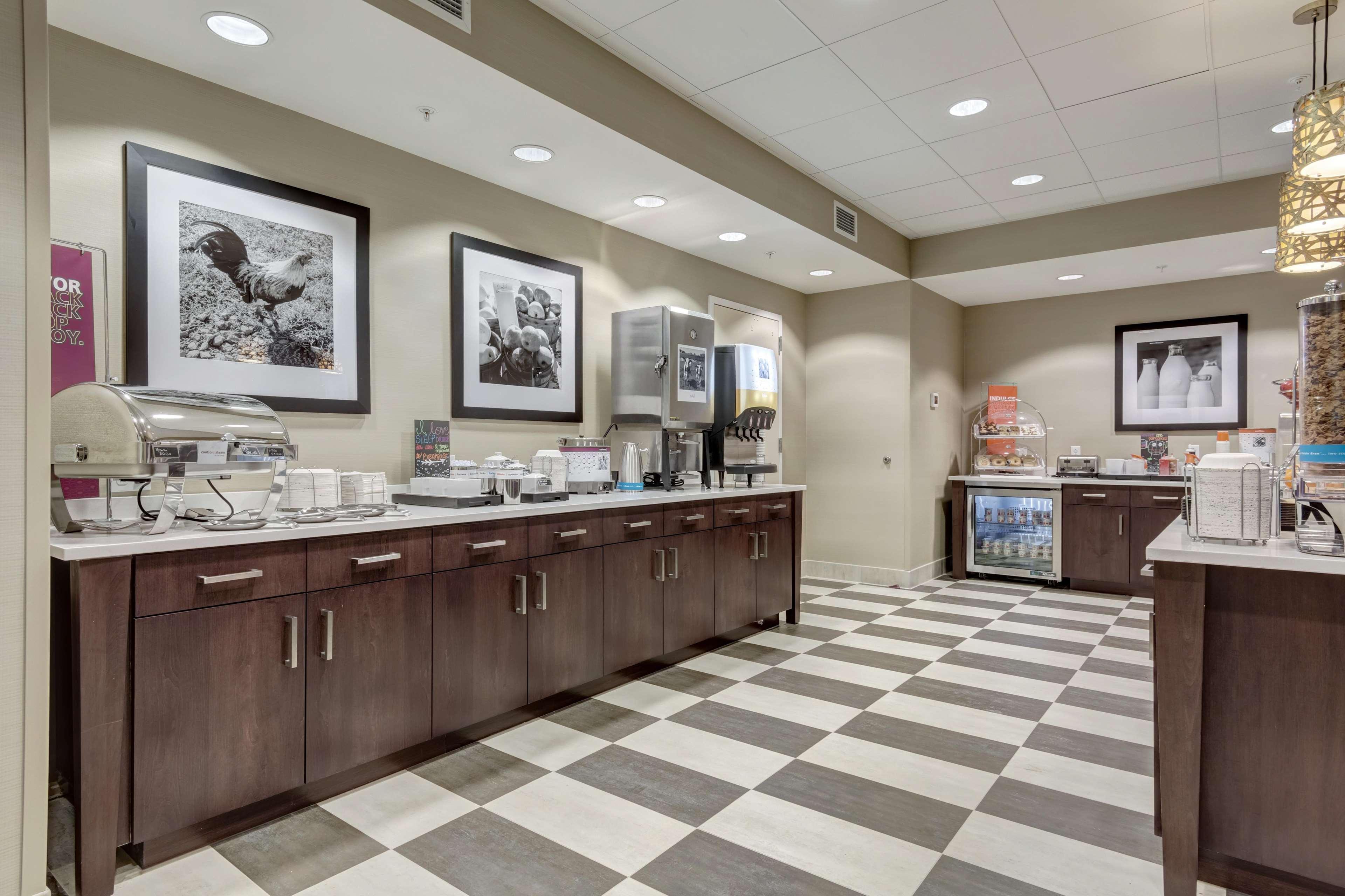 Hampton Inn-st. Louis Wentzville, Mo Wentzville